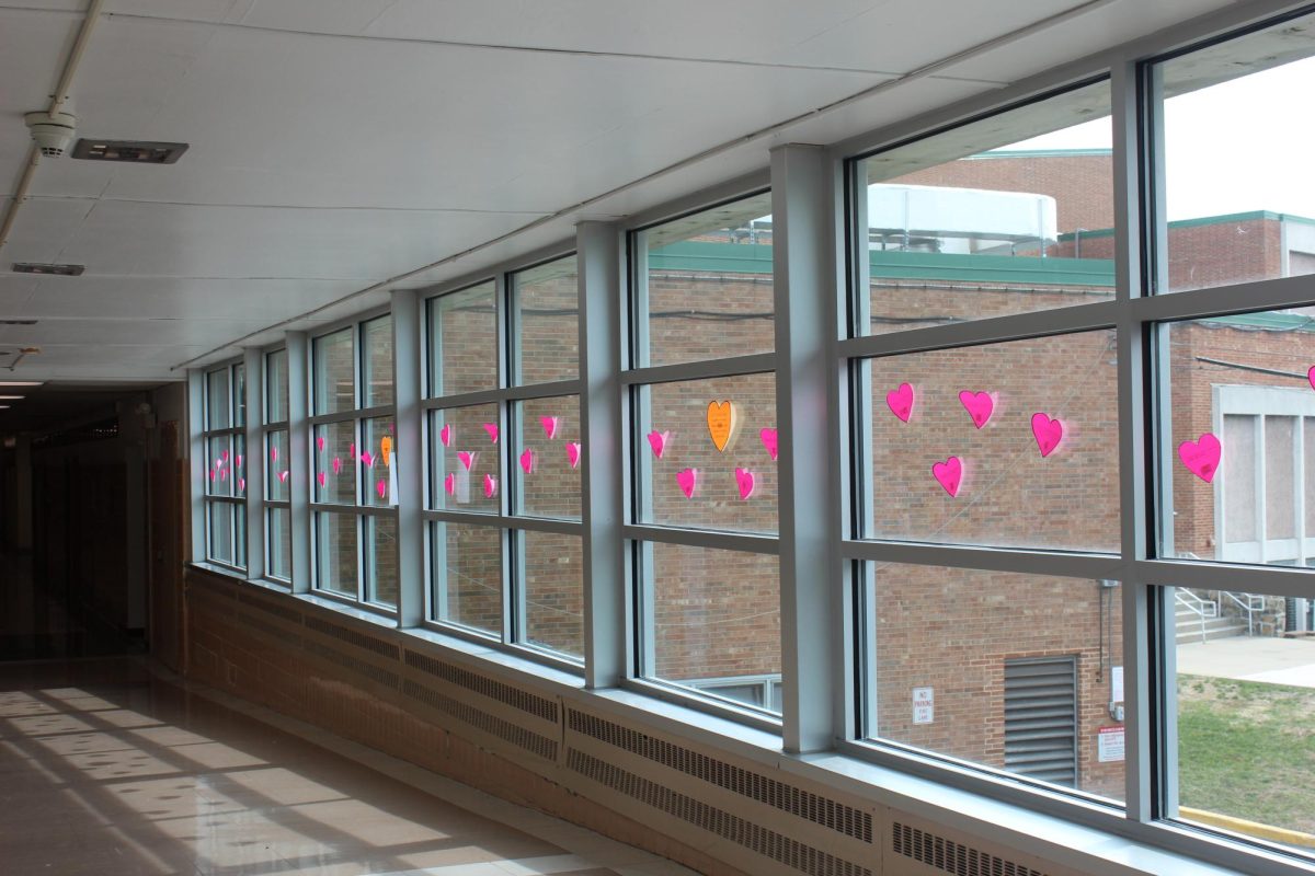 Informational heart-messages by the Freshman Cafeteria