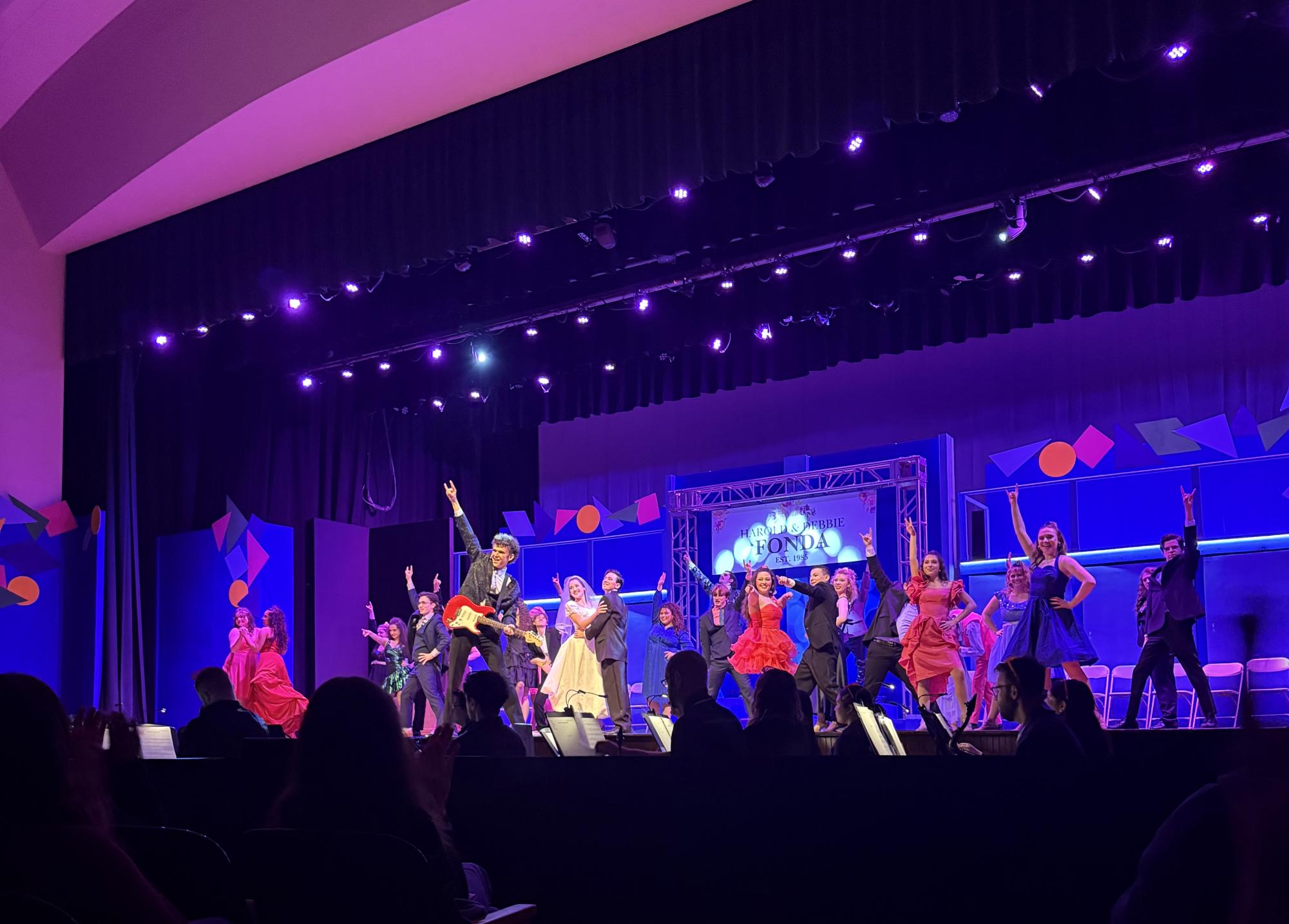 MK Theater Brings "The Wedding Singer" to Life