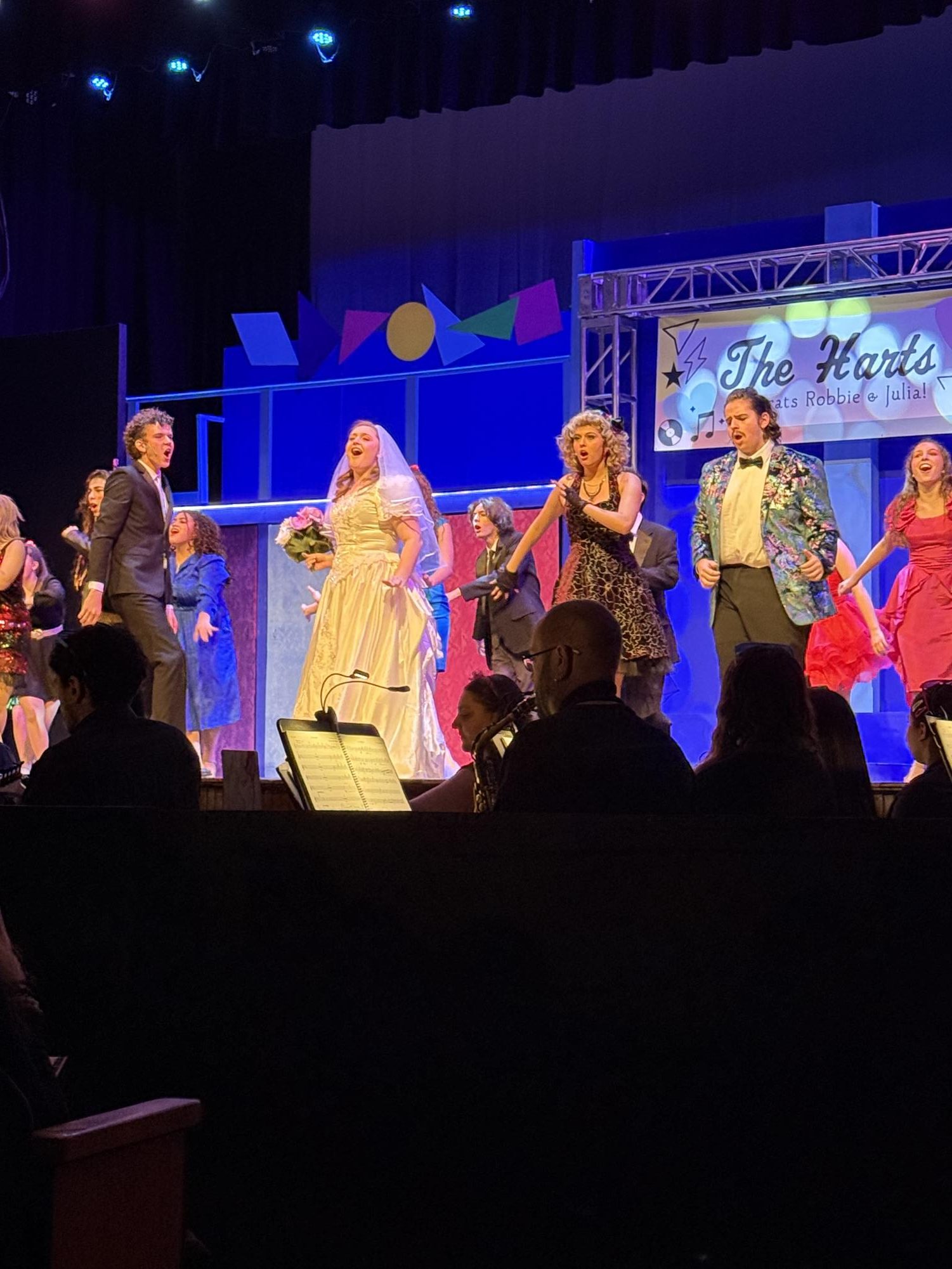 MK Theater Brings "The Wedding Singer" to Life